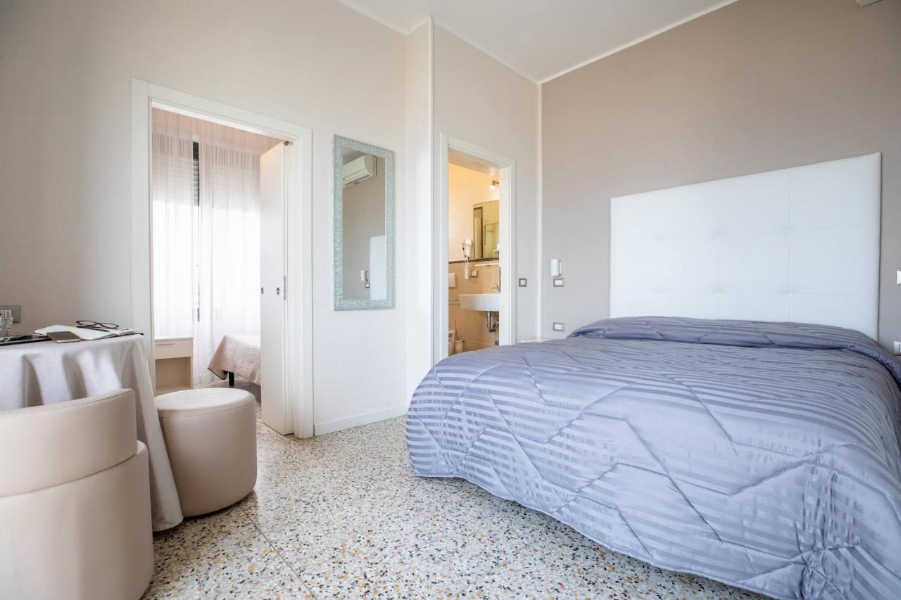 Hotel Deanna Bellaria-Igea Marina Exterior photo