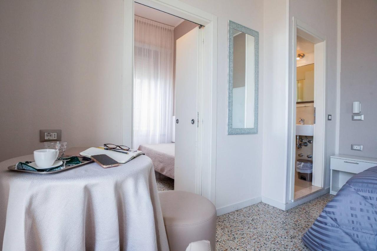 Hotel Deanna Bellaria-Igea Marina Exterior photo