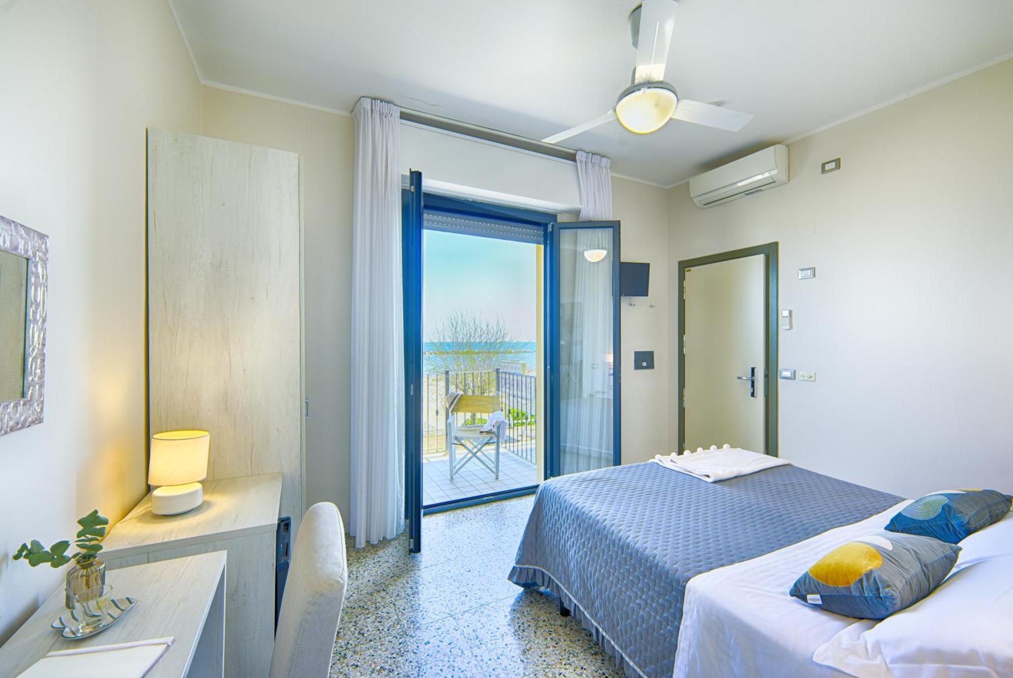 Hotel Deanna Bellaria-Igea Marina Exterior photo