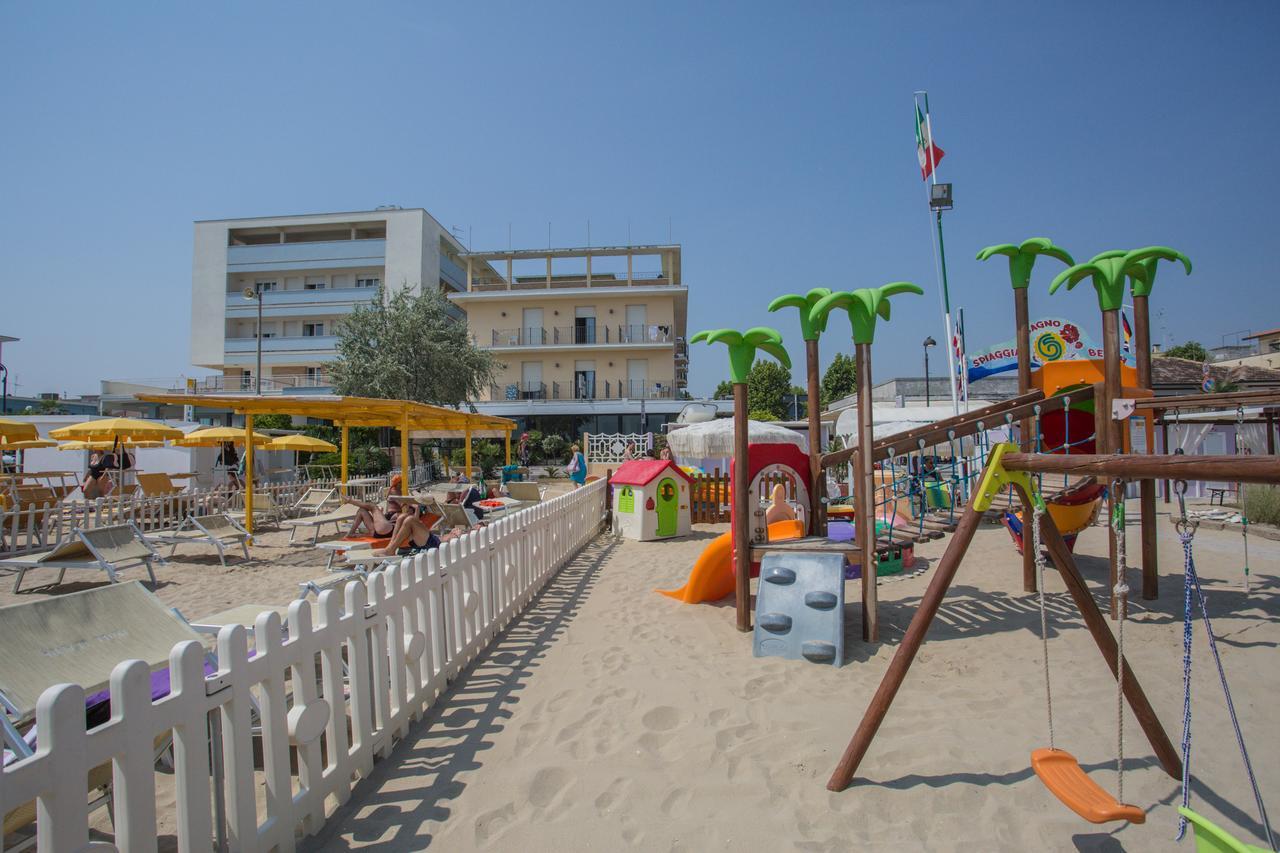 Hotel Deanna Bellaria-Igea Marina Exterior photo